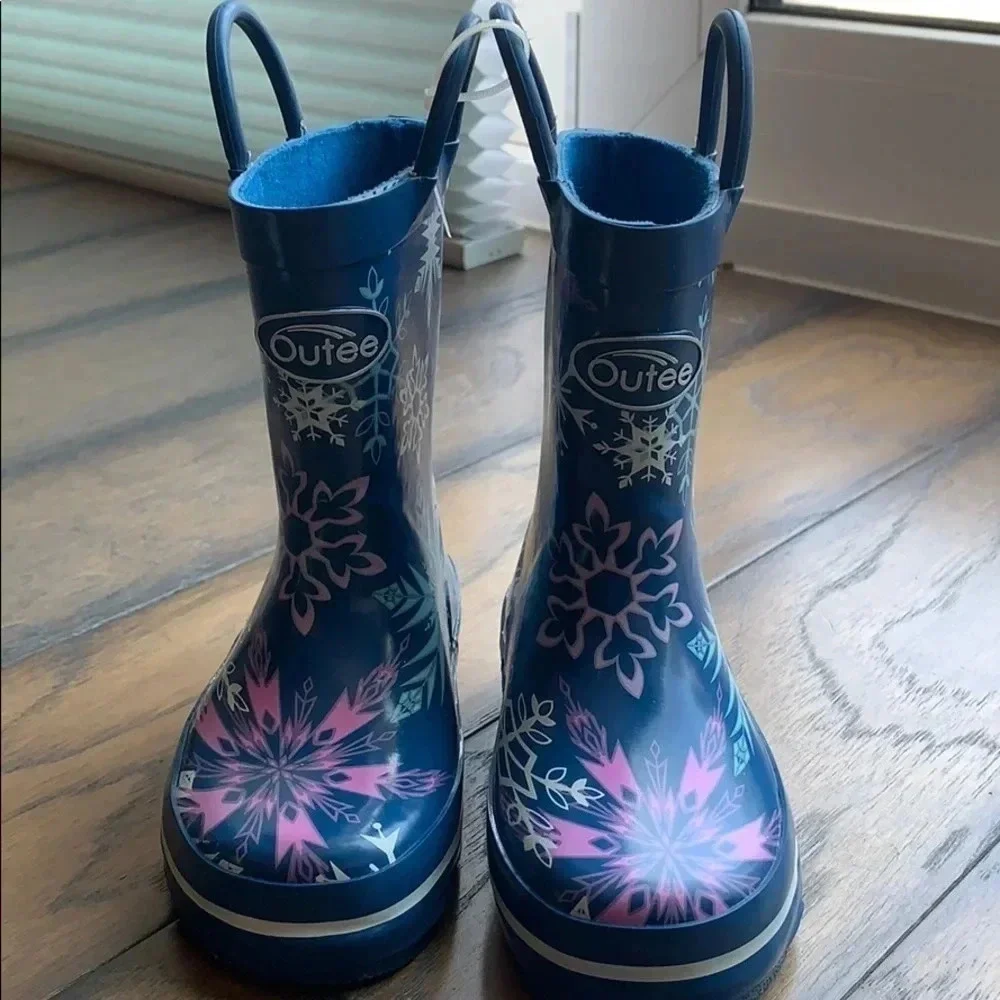 Outee Snowflake Rubber Rain Boots *NWOT*